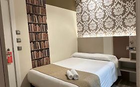 Hostal Atocha Almudena Martín